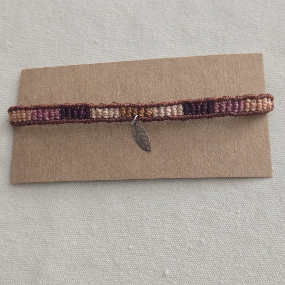 001 New Handmade Multicolor Bracelet with Leaf Charm